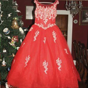 Quinceanera Dress SET (bouquet, rosary, tiara, bible, doll....)